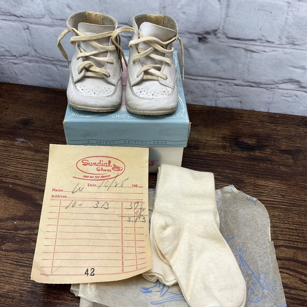 Vintage Wee Walker Baby Shoes Size 3b White 102 Leather 1960 W Box Receipt Socks